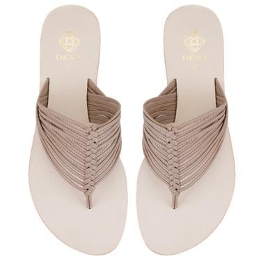  Kadın Bej Parmak Arası Deri Terlik