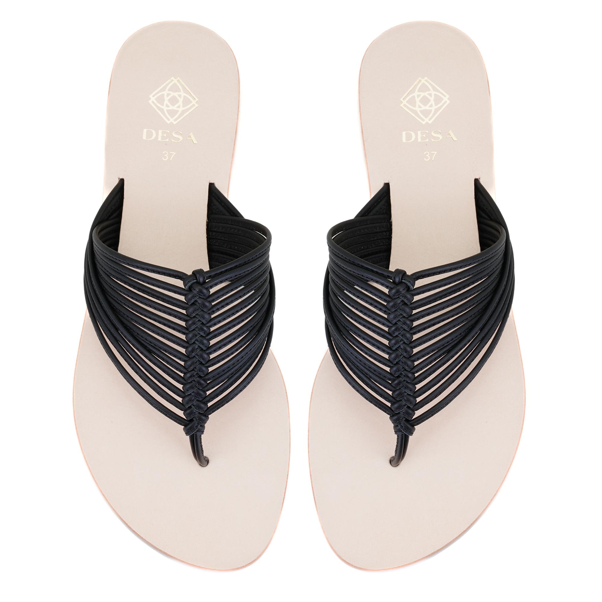 Kadın Siyah Parmak Arası Deri Terlik