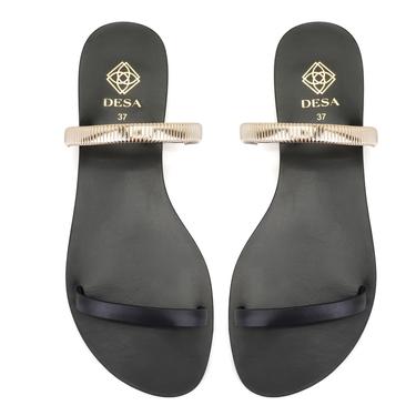  Kadın Siyah Parlak Aksesuarlı Deri Terlik