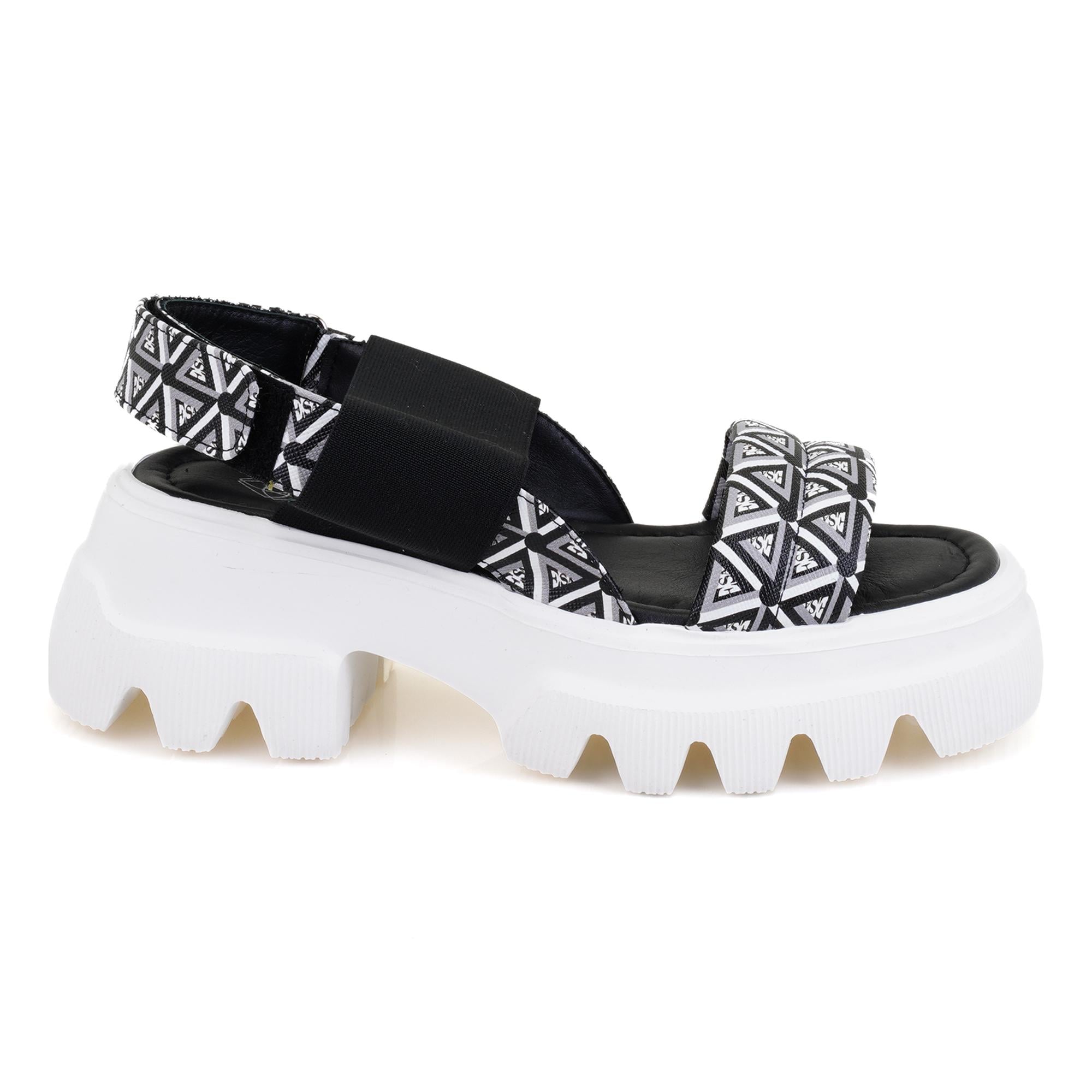 Kadın Siyah Monogram Desenli Dolgu Topuklu Sandalet