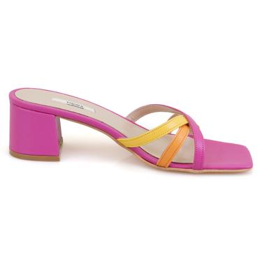  Kadın Pembe Topuklu Deri Terlik