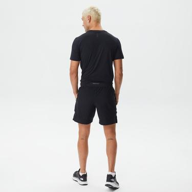  Under Armour Launch Elite Erkek Siyah Koşu Şortu