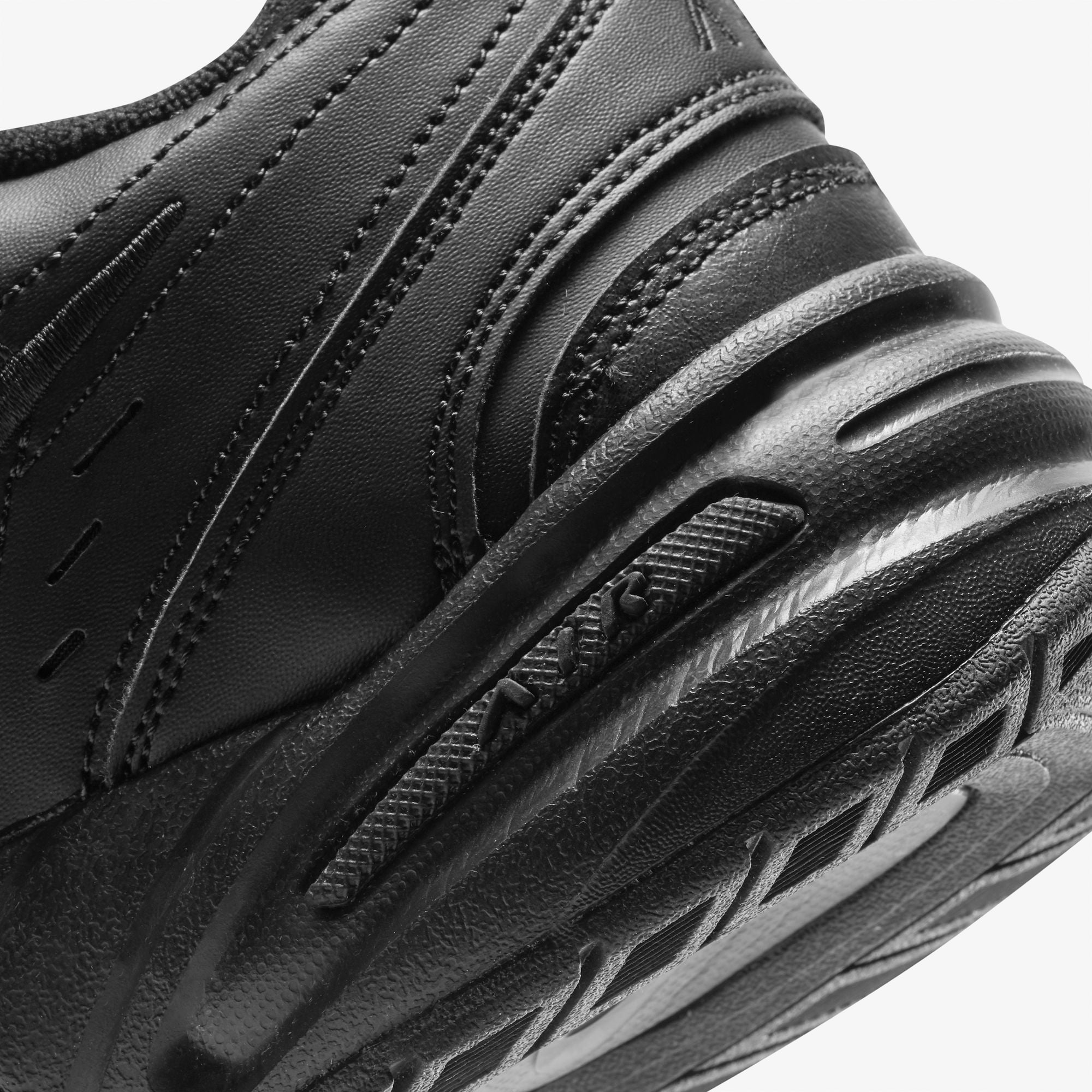 Nike Air Monarch IV Erkek Siyah Spor Ayakkabı - Görsel 9