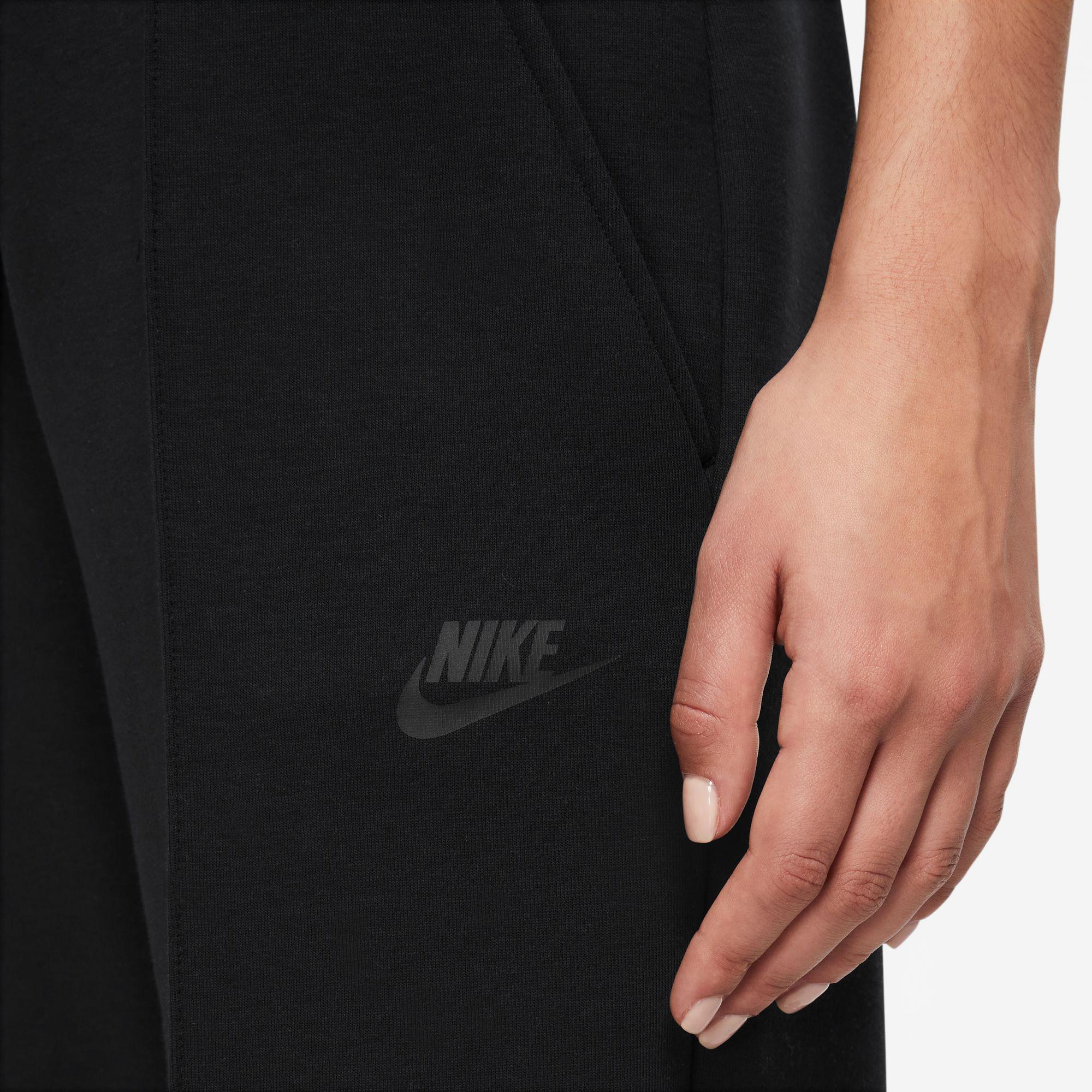 Nike Sportswear Tech Fleece Mid Rise Kadın Siyah Eşofman Altı