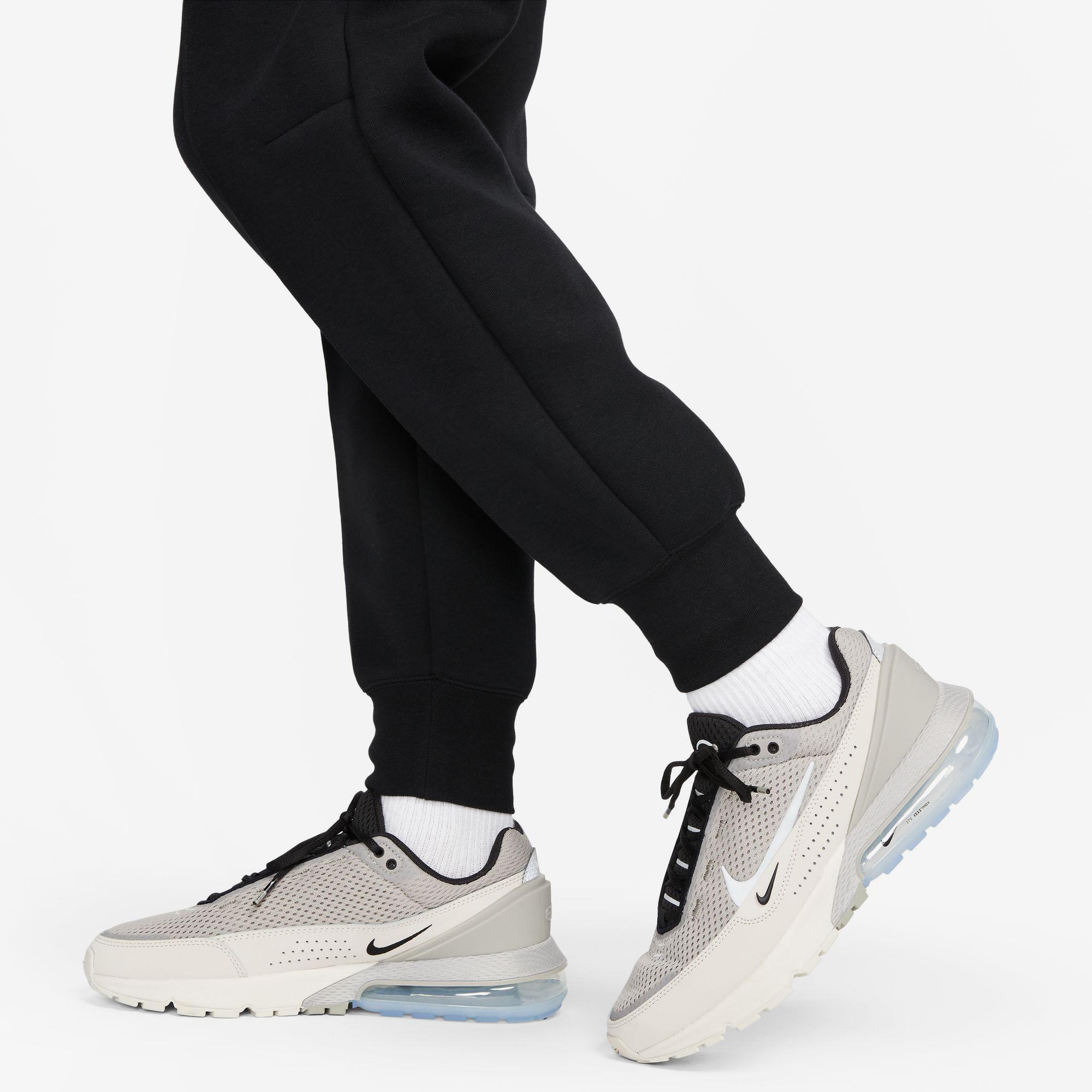 Nike Sportswear Tech Fleece Mid Rise Kadın Siyah Eşofman Altı
