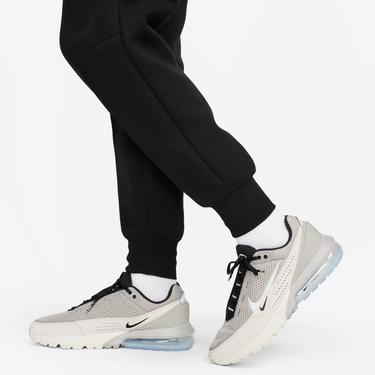 Nike Sportswear Tech Fleece Mid Rise Kadın Siyah Eşofman Altı