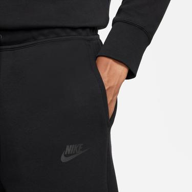  Nike Tech Fleece Erkek Siyah Şort