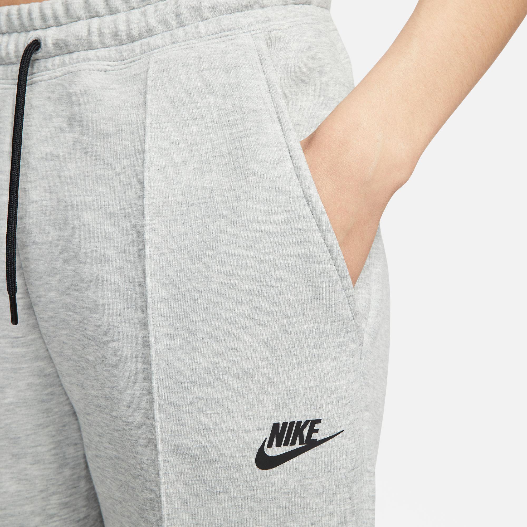 Nike Sportswear Tech Fleece Mid Rise Kadın Gri Eşofman Altı