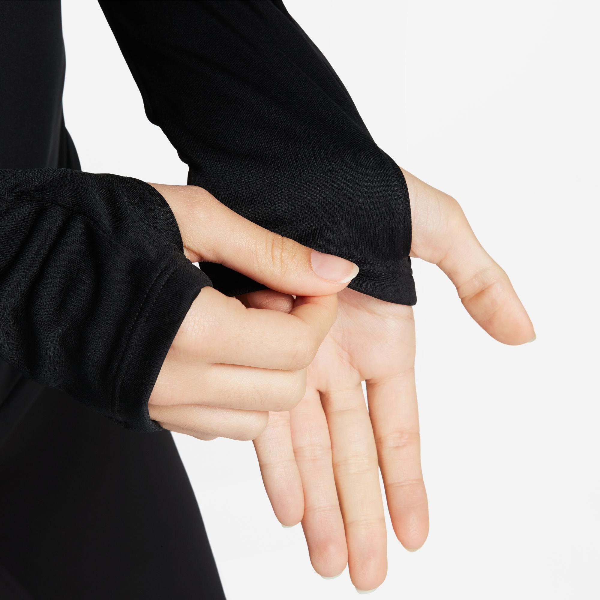 Nike Dri-FIT Swoosh Pacer Kadın Siyah Uzun Kollu T-Shirt