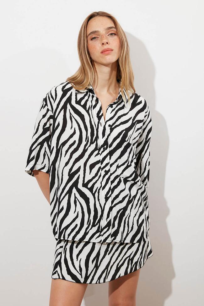  Baskılı Kısa Kollu Oversize Gömlek