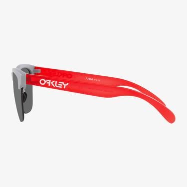  OAKLEY 0Ve2226 Erkek Kırmızı Güneş Gözlüğü