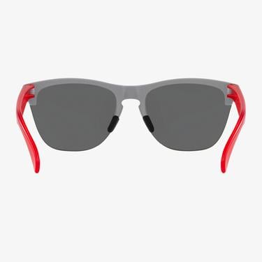  OAKLEY 0Ve2226 Erkek Kırmızı Güneş Gözlüğü