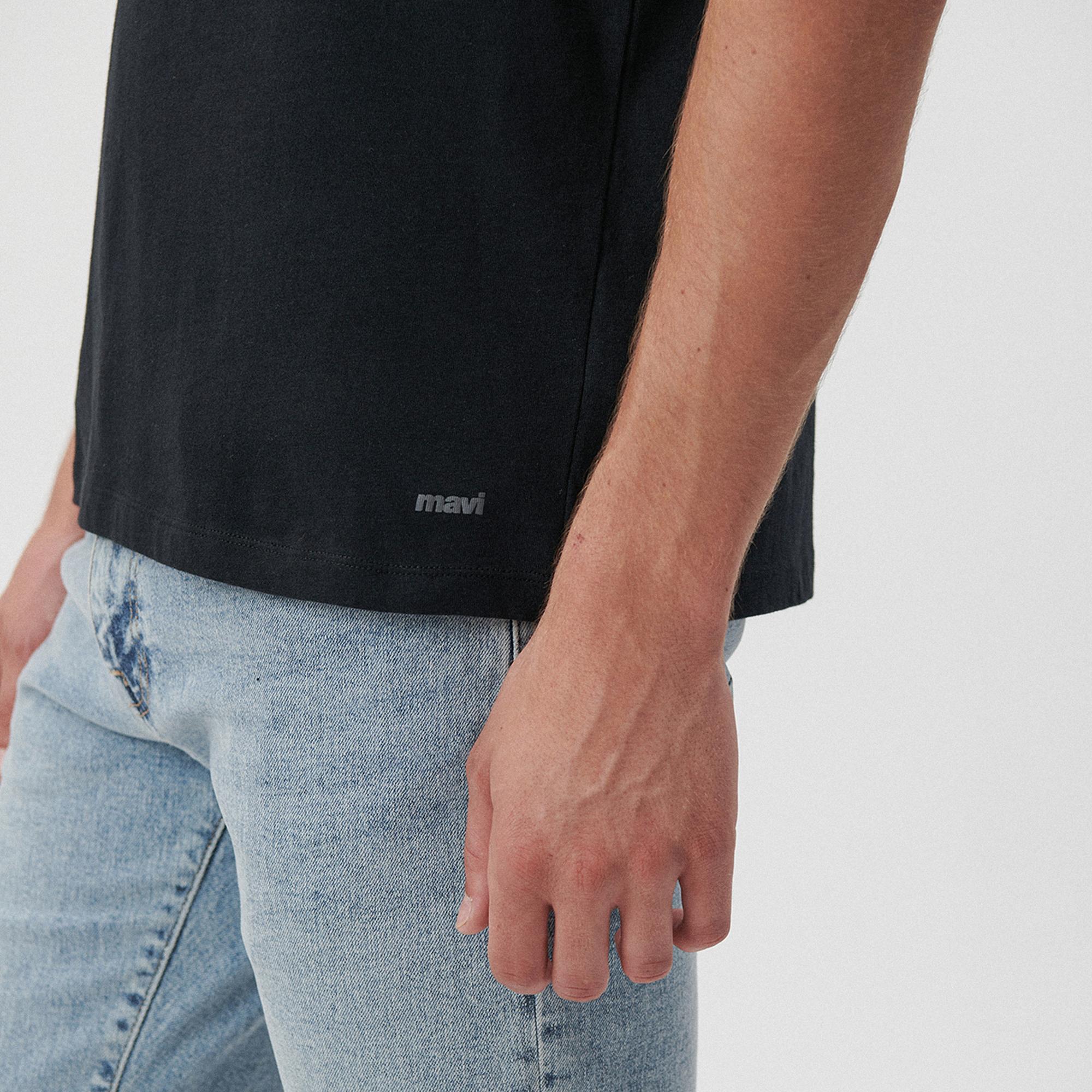 Mavi Siyah Basic Tişört Slim Fit / Dar Kesim 065574-900