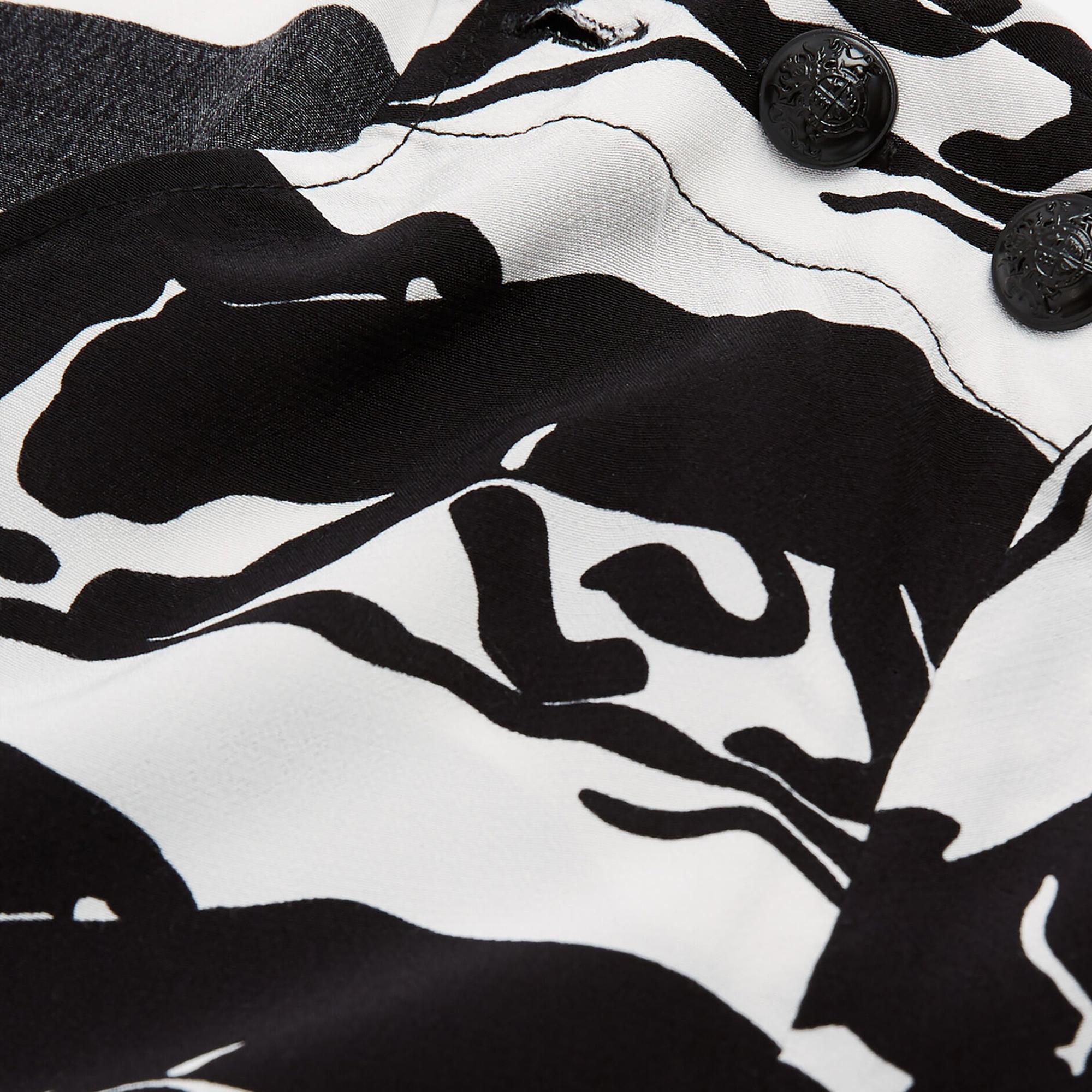 KADIN PANTER BASKILI SİYAH BLUZ