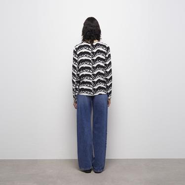  KADIN PANTER BASKILI SİYAH BLUZ