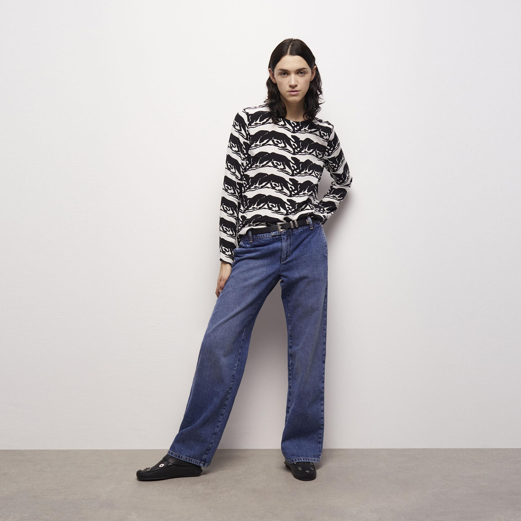 KADIN PANTER BASKILI SİYAH BLUZ