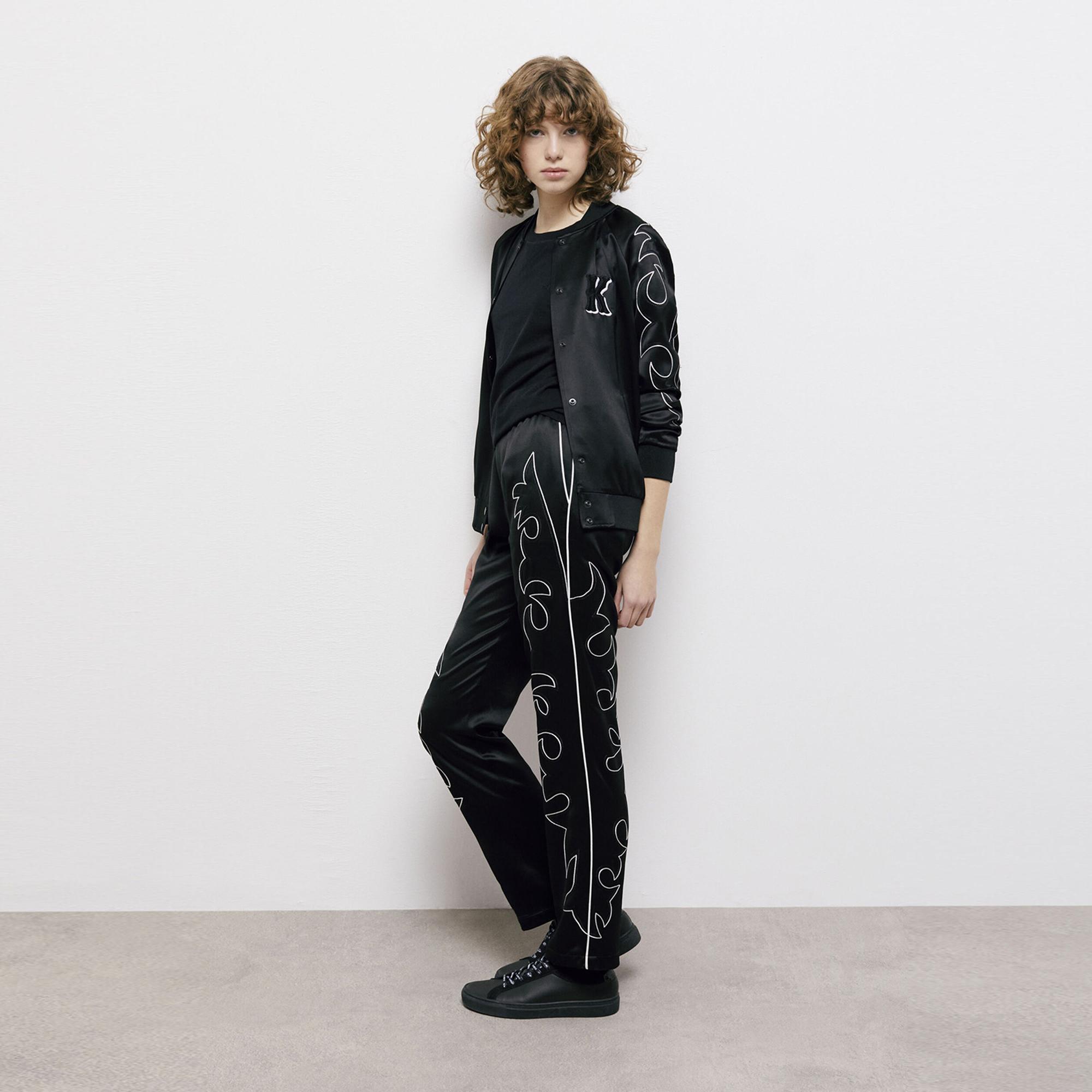 KADIN İŞLEMELİ SİYAH WESTERN CEKET