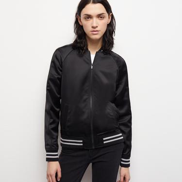  KADIN SİYAH SATEN BOMBER CEKET