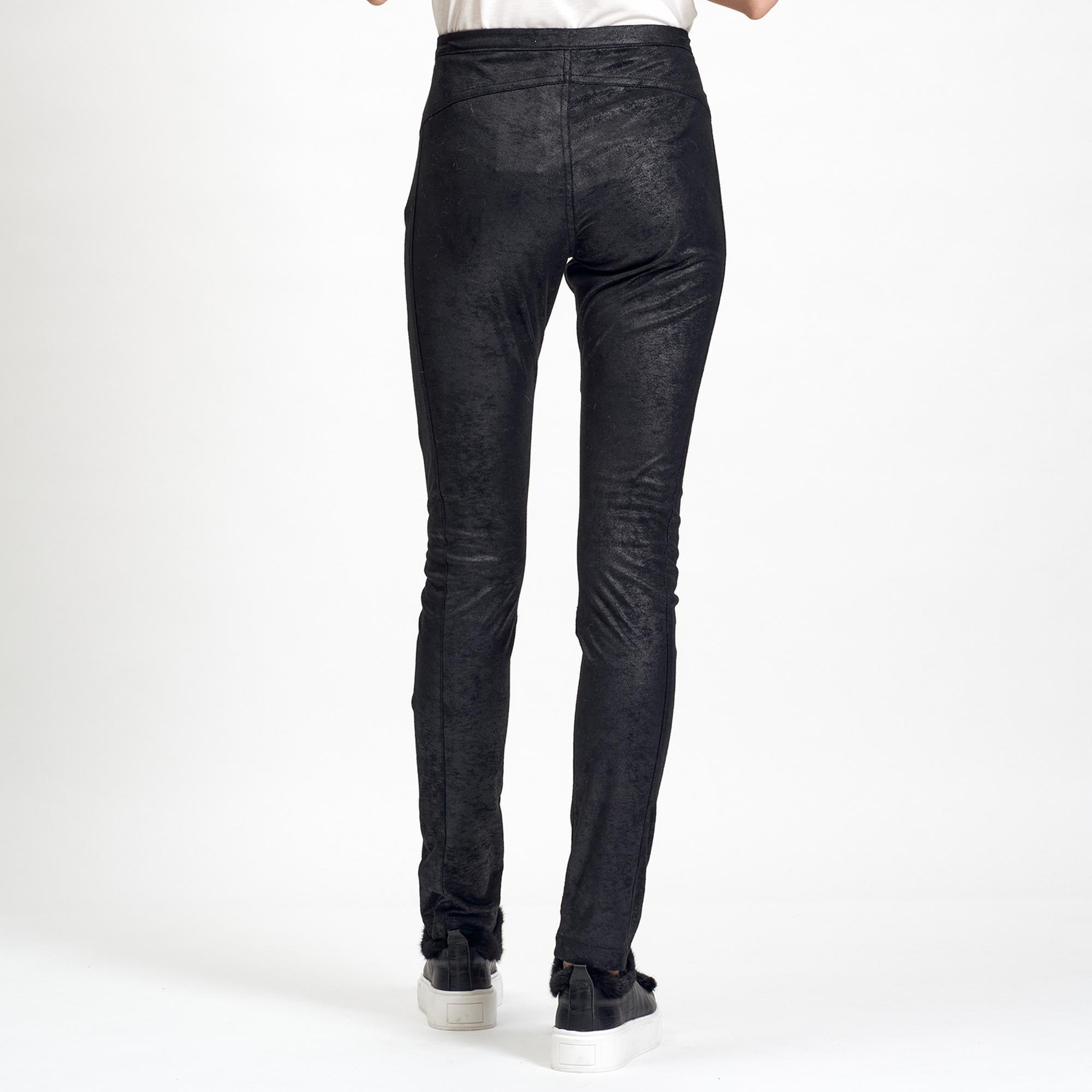 Siyah Deri Görünümlü Kadın Tayt