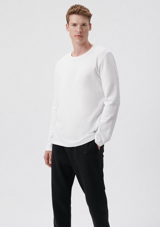  Mavi Uzun Kollu Beyaz Tişört Regular Fit / Normal Kesim 065755-620