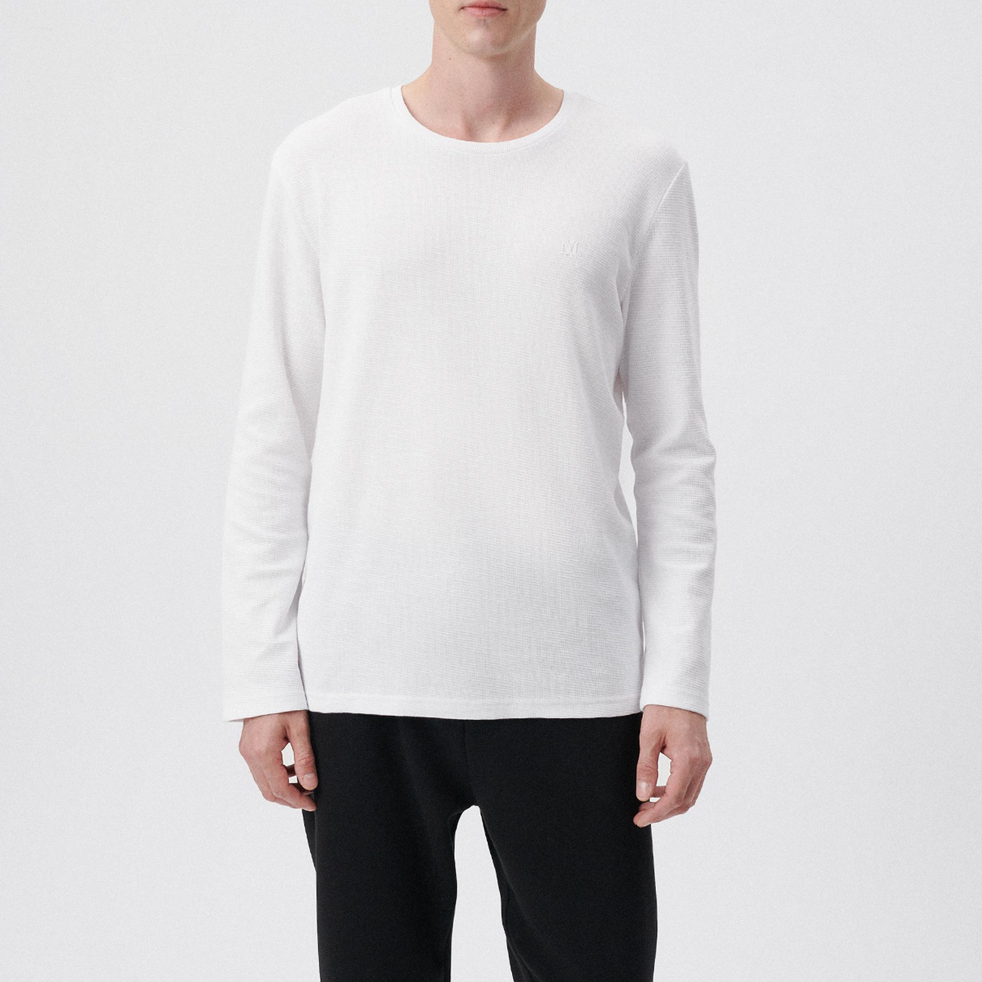 Mavi Uzun Kollu Beyaz Tişört Regular Fit / Normal Kesim 065755-620