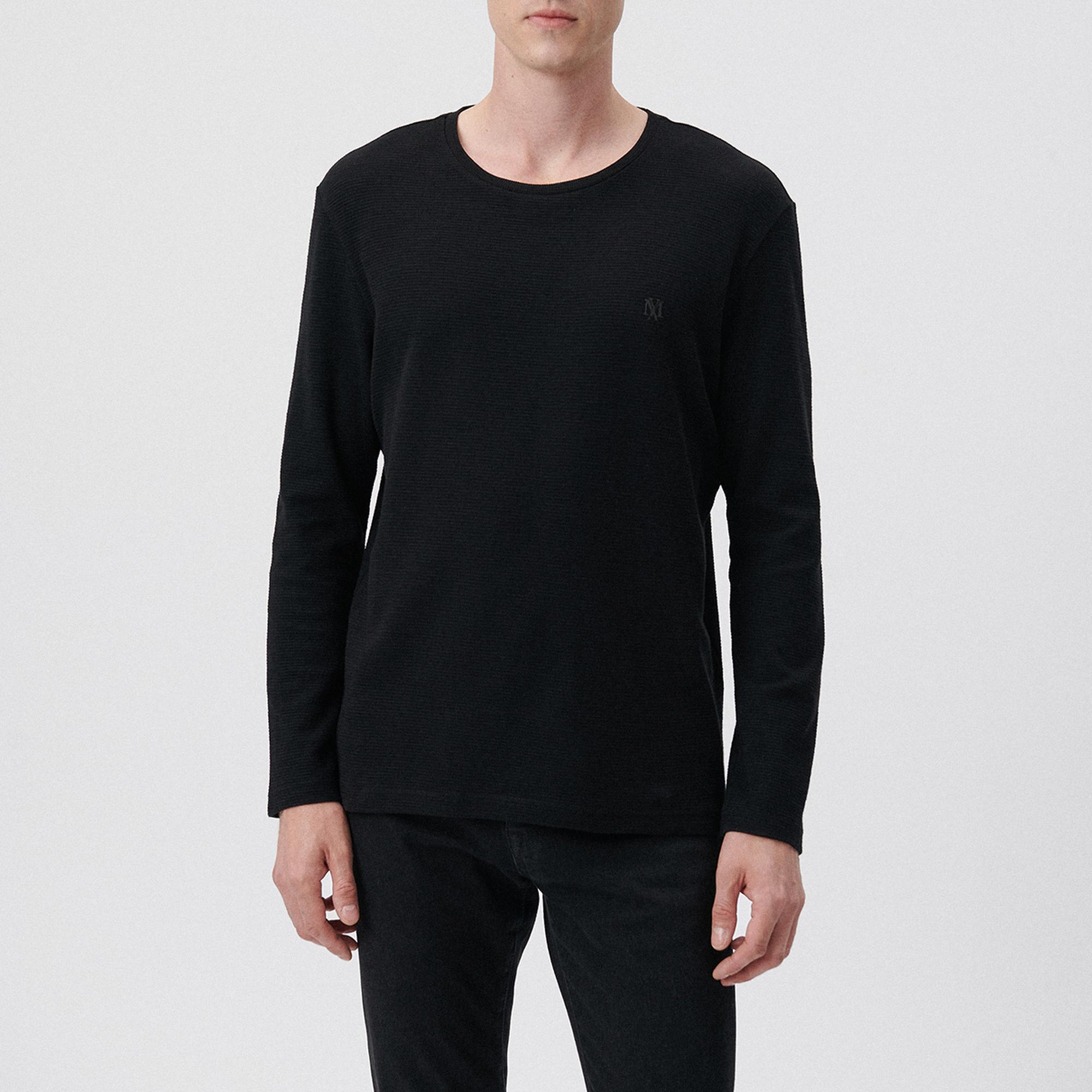 Mavi Uzun Kollu Siyah Tişört Regular Fit / Normal Kesim 065755-900