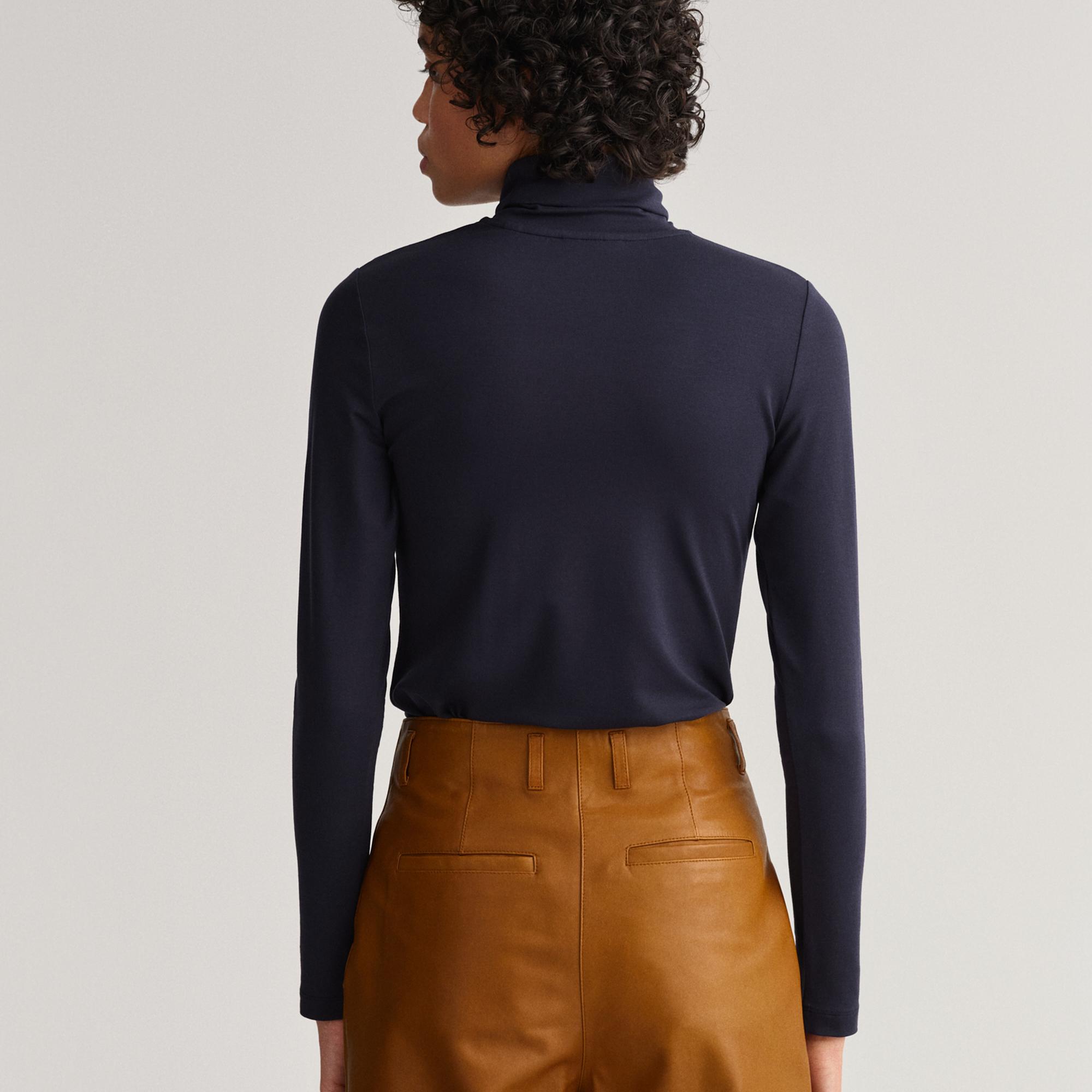 Gant Kadın Lacivert Regular Fit Boğazlı Yaka T-shirt