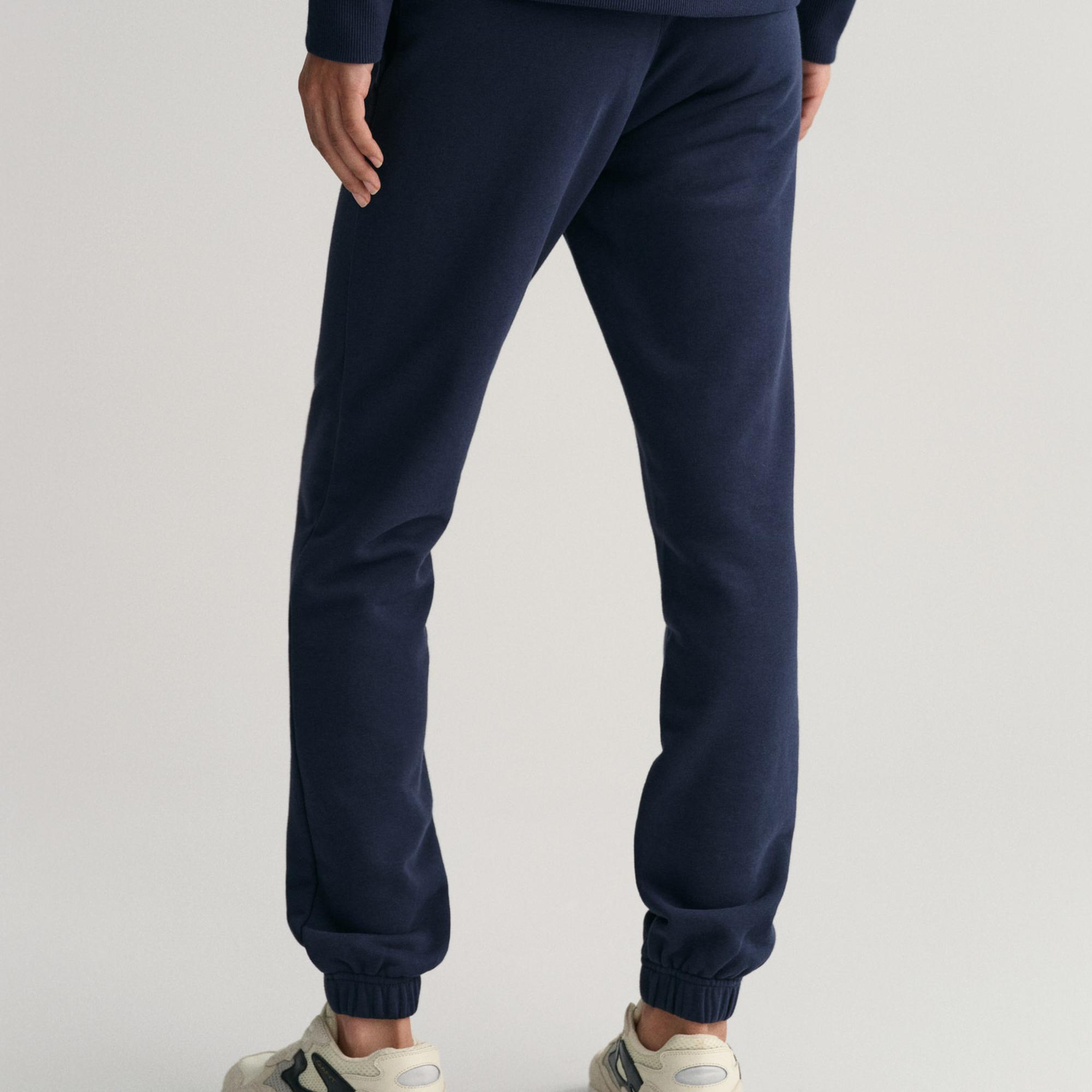 GANT Kadın Lacivert Regular Fit Logolu Eşofman Altı