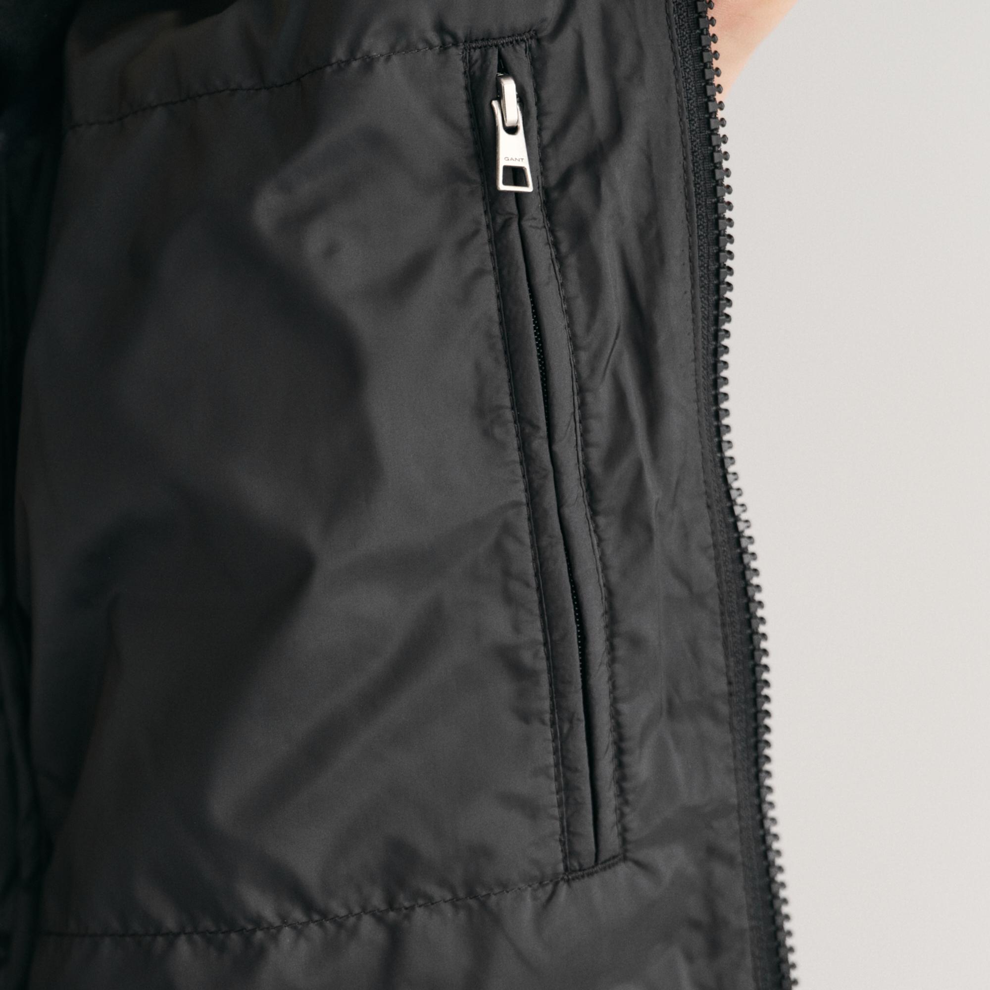 GANT Erkek Siyah Dik Yaka Kapitone Yelek