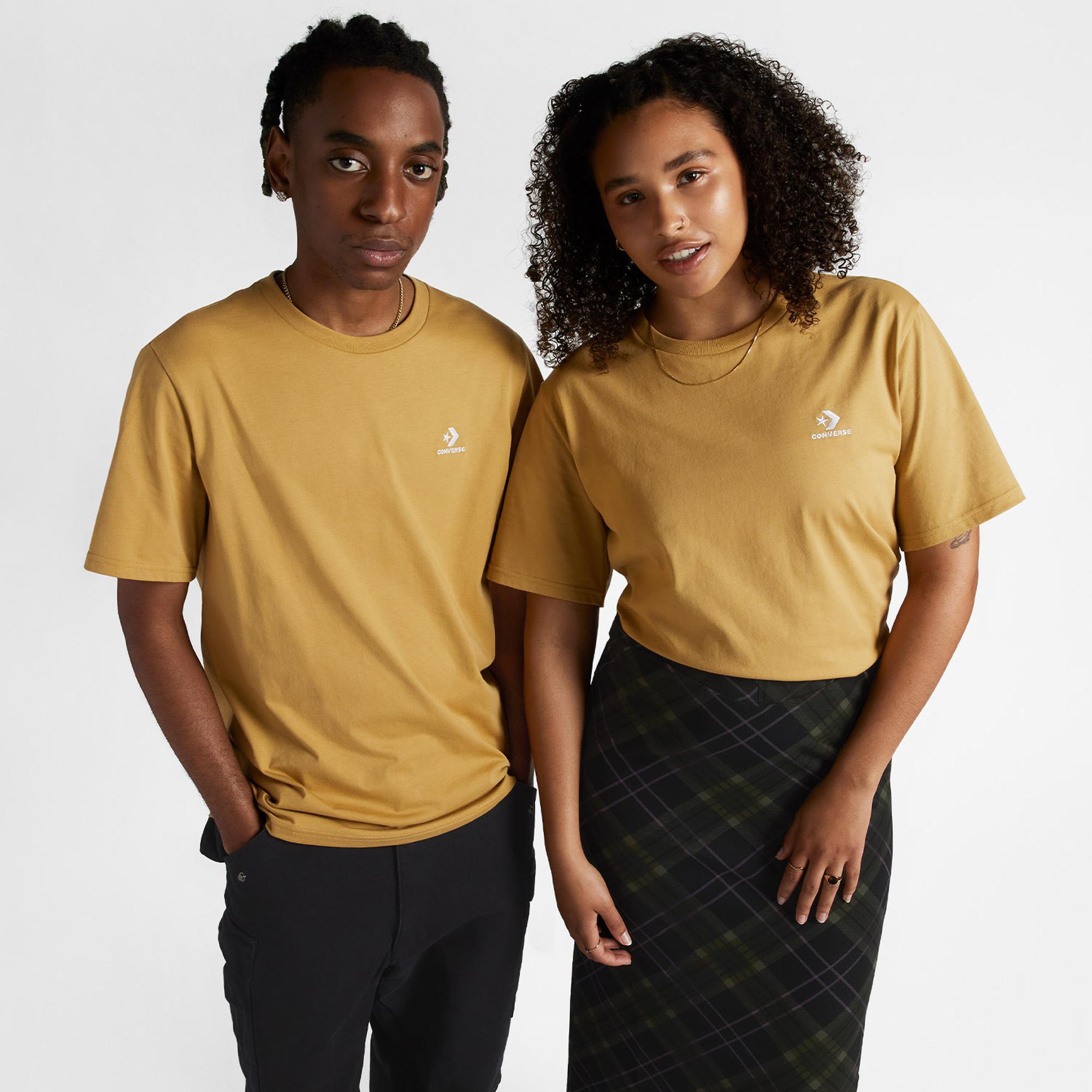 Converse Go-To Embroidered Star Chevron Standard Fit Unisex Sarı T-Shirt