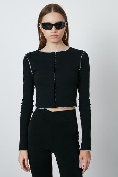 Kontrast Dikişli Croptop