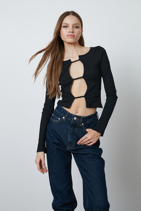  Göğüs Dekolte Uzun Kollu Bluz