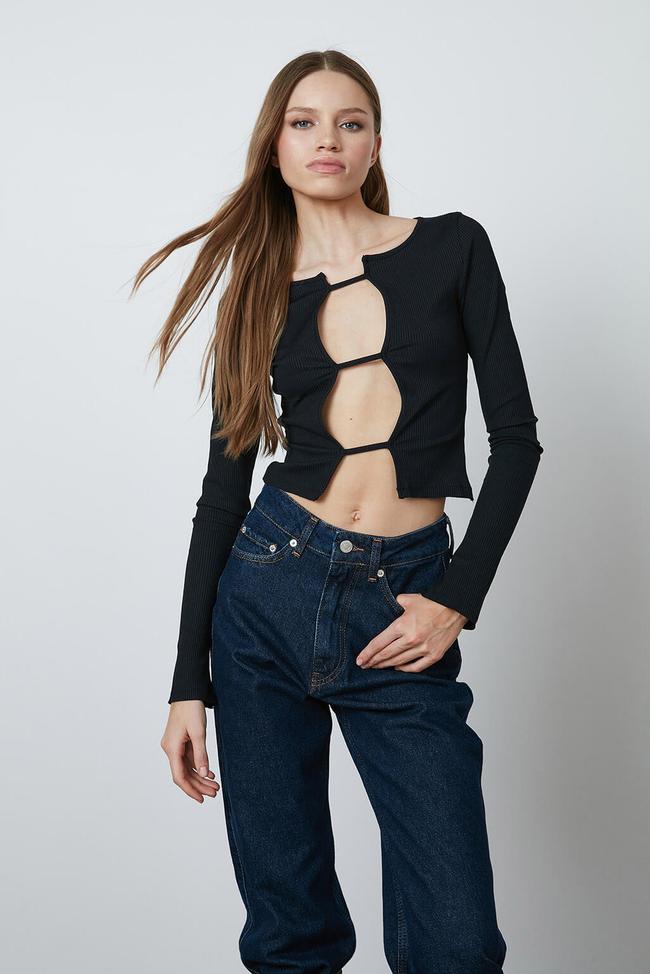  Göğüs Dekolte Uzun Kollu Bluz