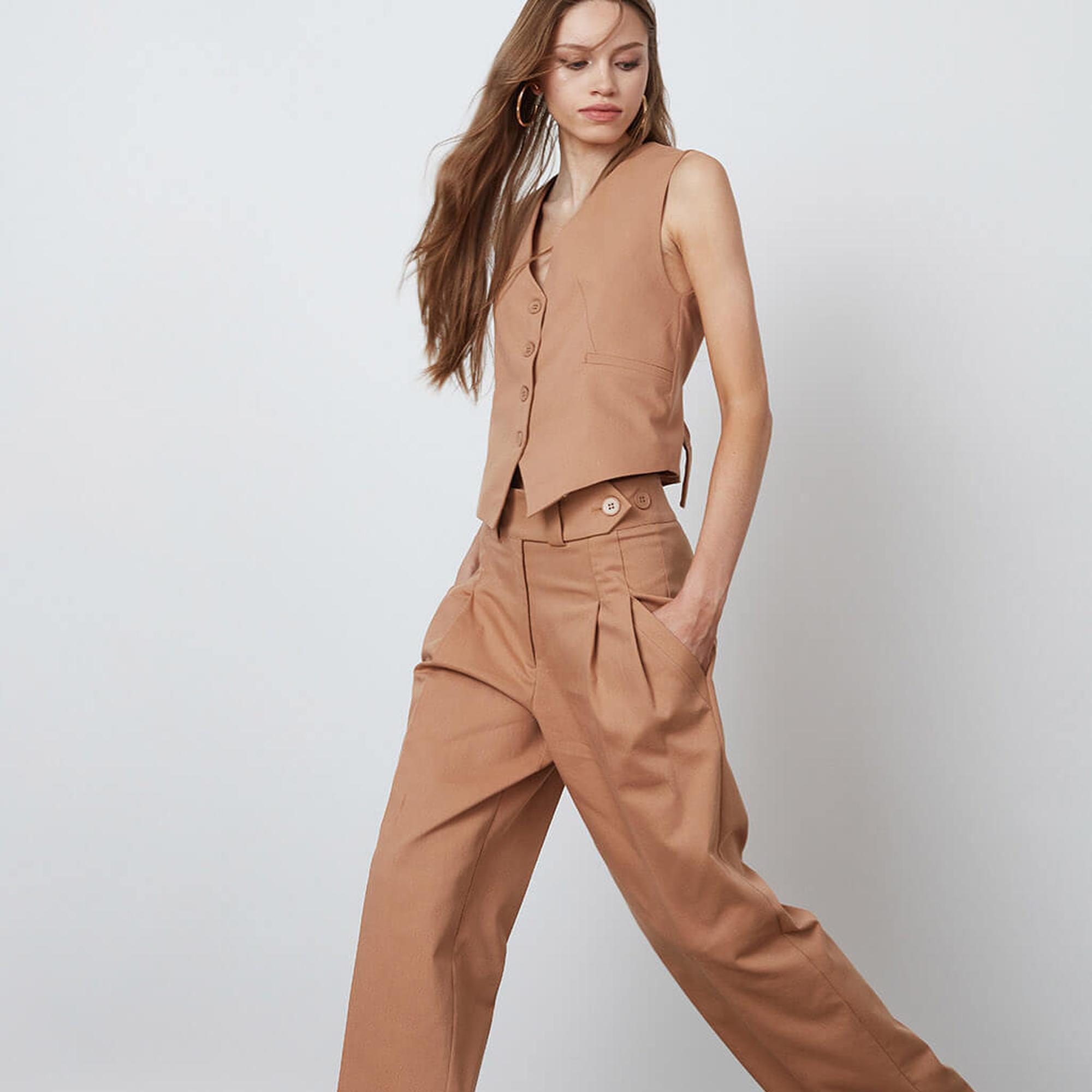 Arkası Kemerli Yelek