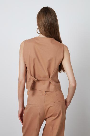  Arkası Kemerli Yelek