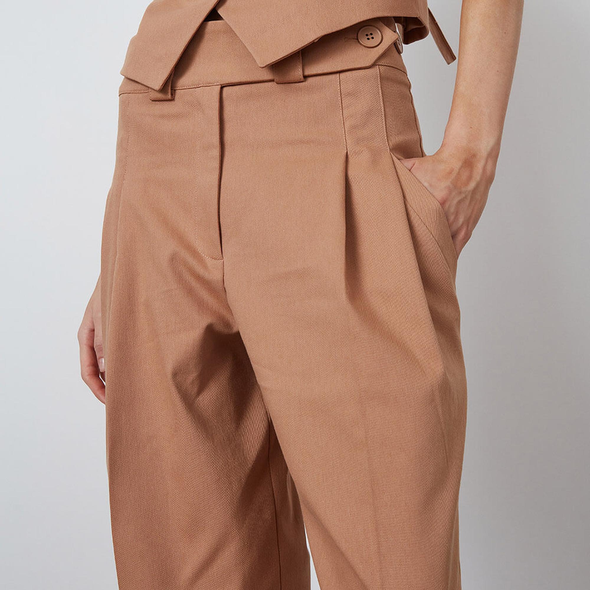 Kemer Detaylı Pantolon