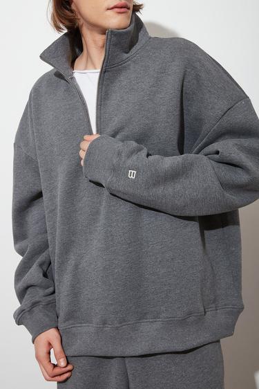  Dik Yaka Oversize Sweatshirt
