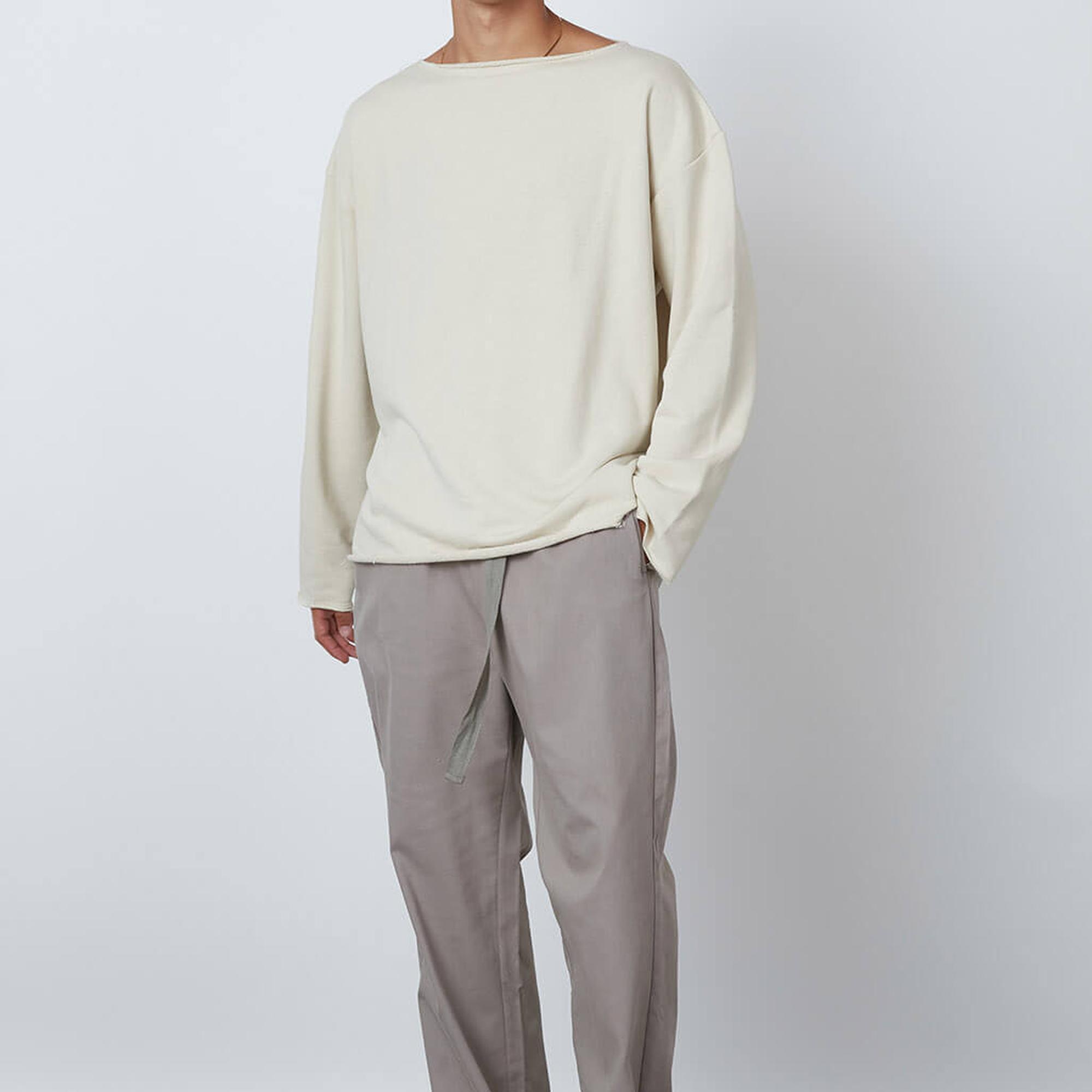 Kayık Yaka Sweatshirt