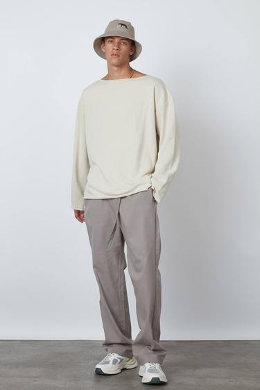  Kayık Yaka Sweatshirt