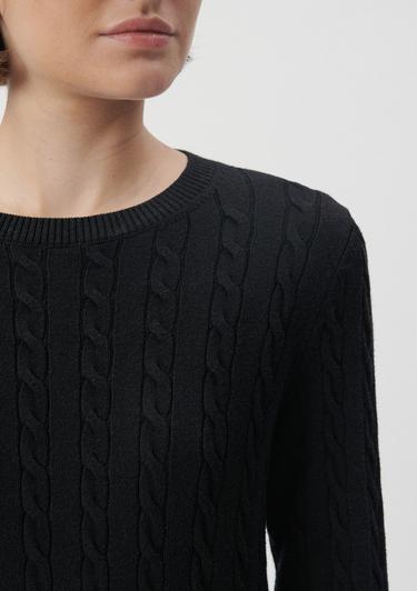  Mavi Bisiklet Yaka Siyah Kazak Slim Fit / Dar Kesim 1710341-900