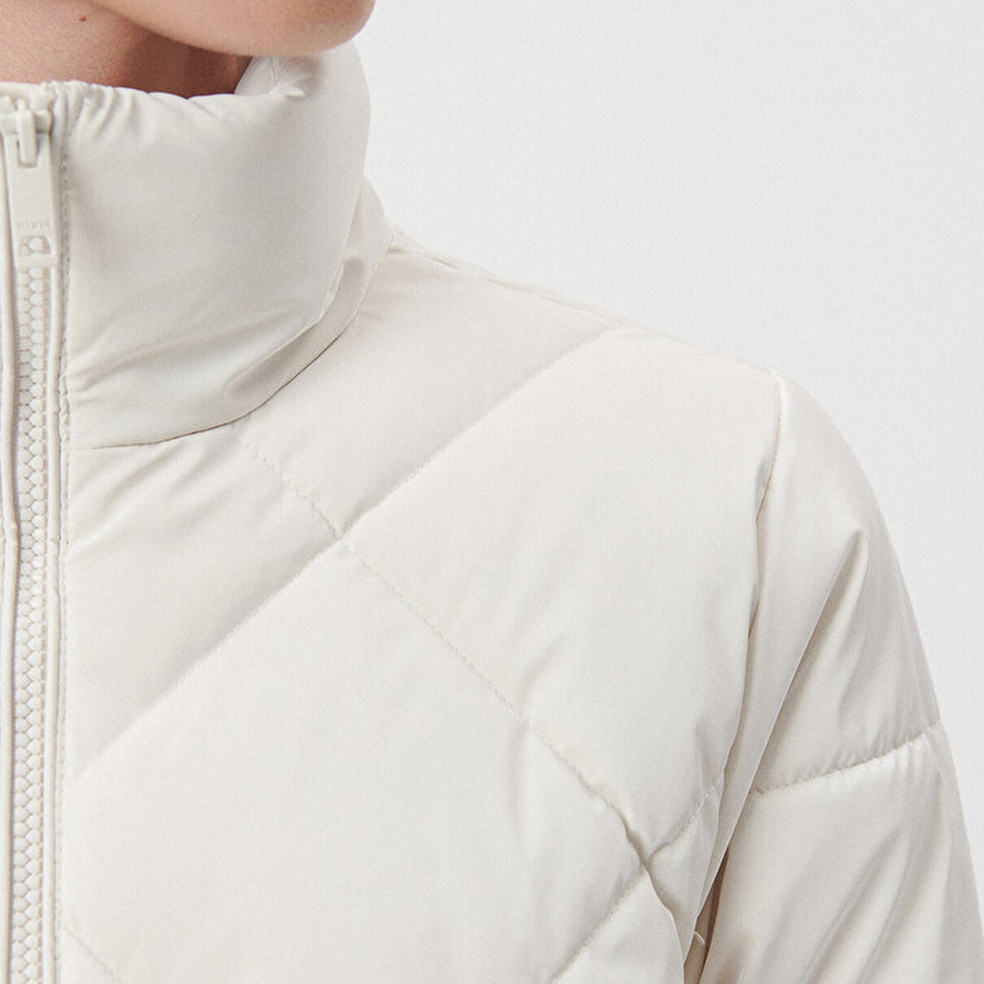 Mavi Premium Kapitone Beyaz Şişme Mont 1110230-70057