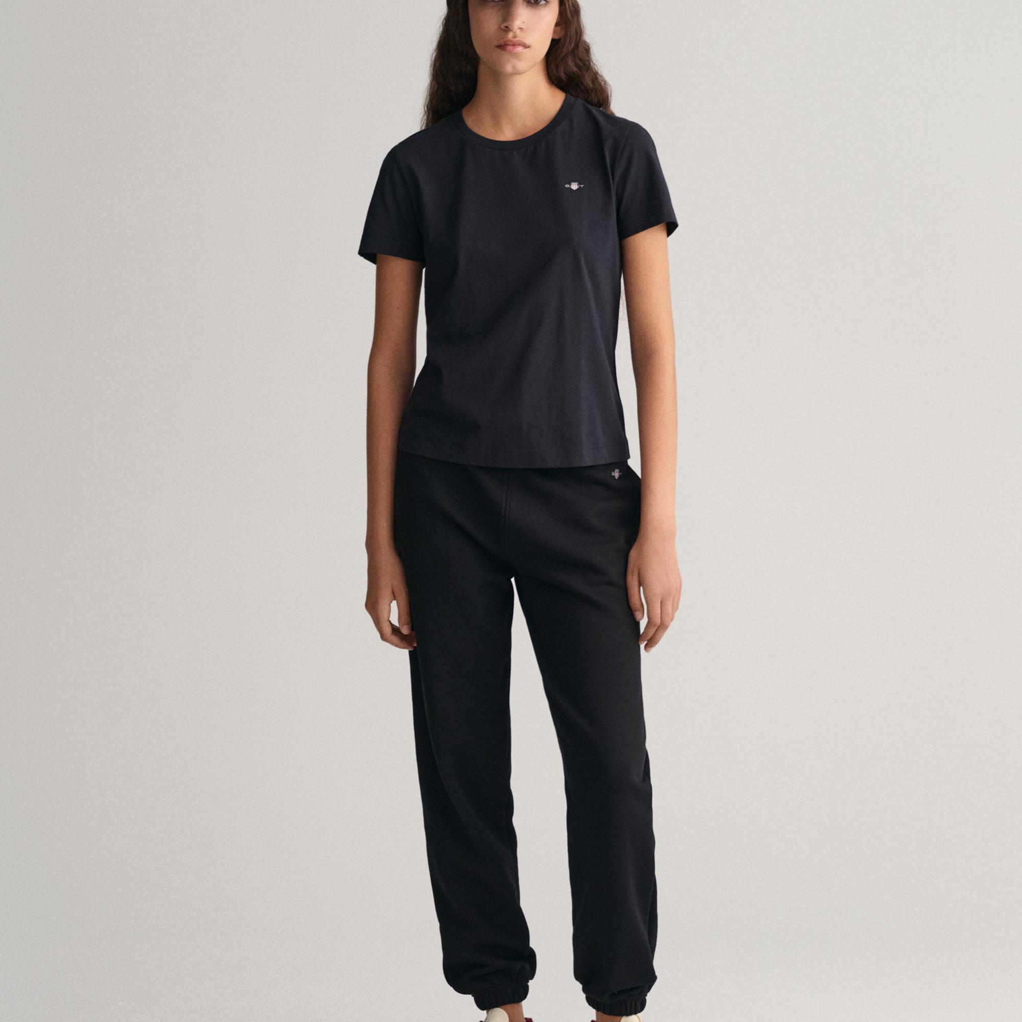 GANT Kadın Siyah Regular Fit Bisiklet Yaka T-Shirt