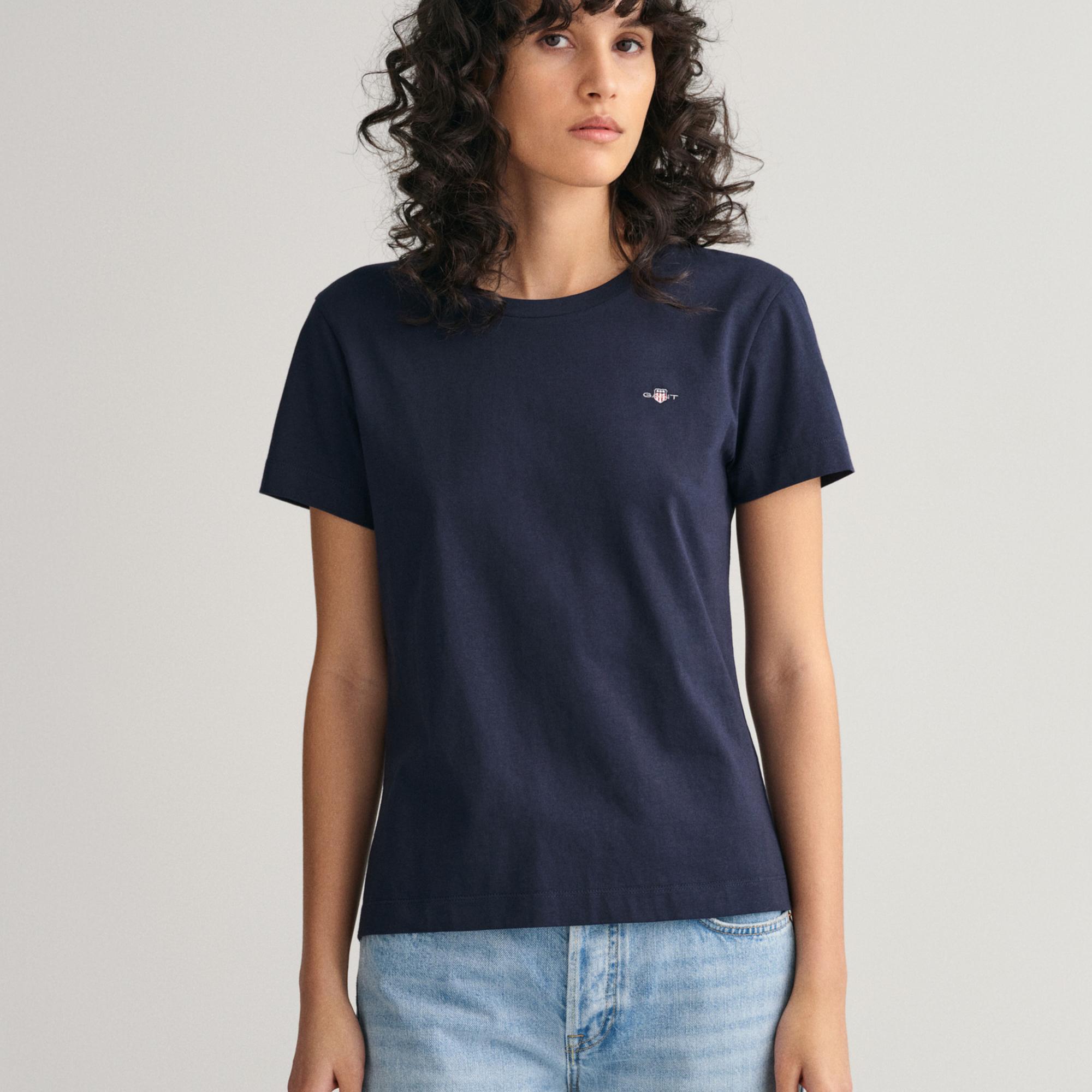 GANT Kadın Lacivert Regular Fit Bisiklet Yaka T-Shirt