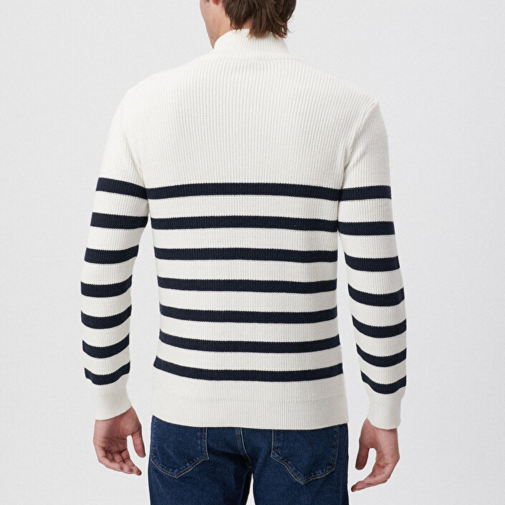 Mavi Çizgili Beyaz Kazak Slim Fit / Dar Kesim 0710131-70057