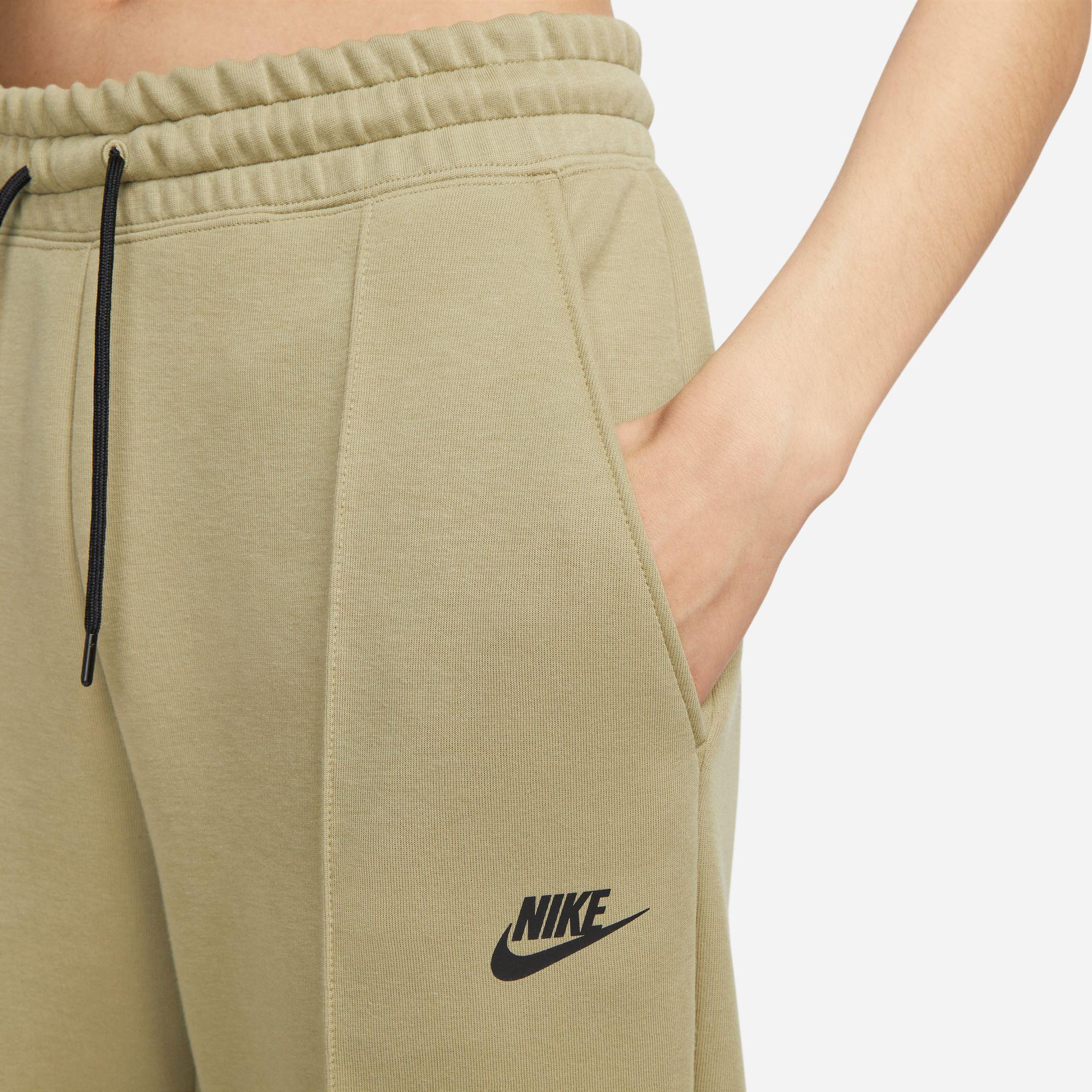 Nike Sportswear Tech Fleece Mid Rise Kadın Yeşil Eşofman Altı