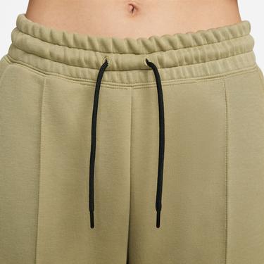  Nike Sportswear Tech Fleece Mid Rise Kadın Yeşil Eşofman Altı