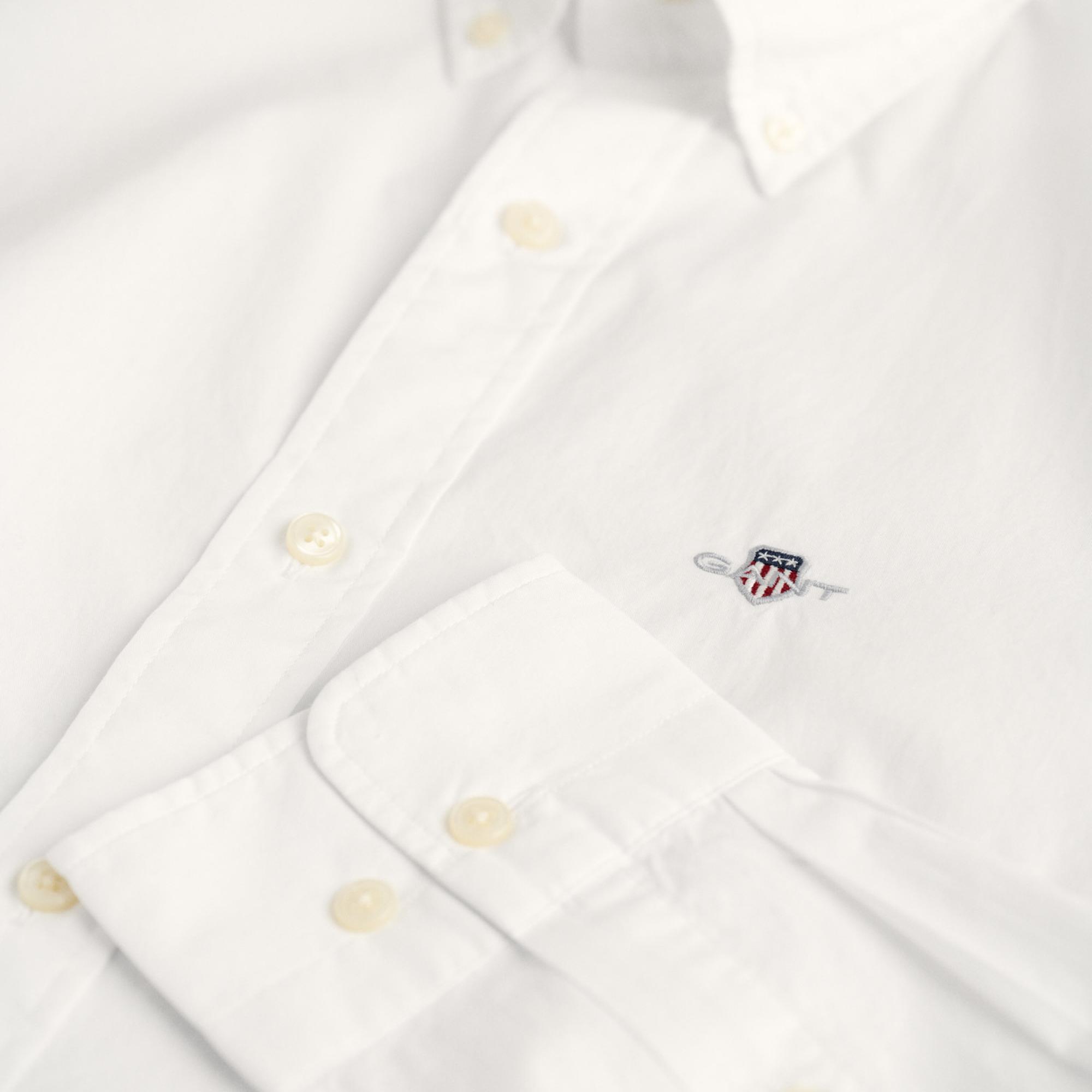 GANT Erkek Beyaz Slim Fit Düğmeli Yaka Broadcloth Gömlek