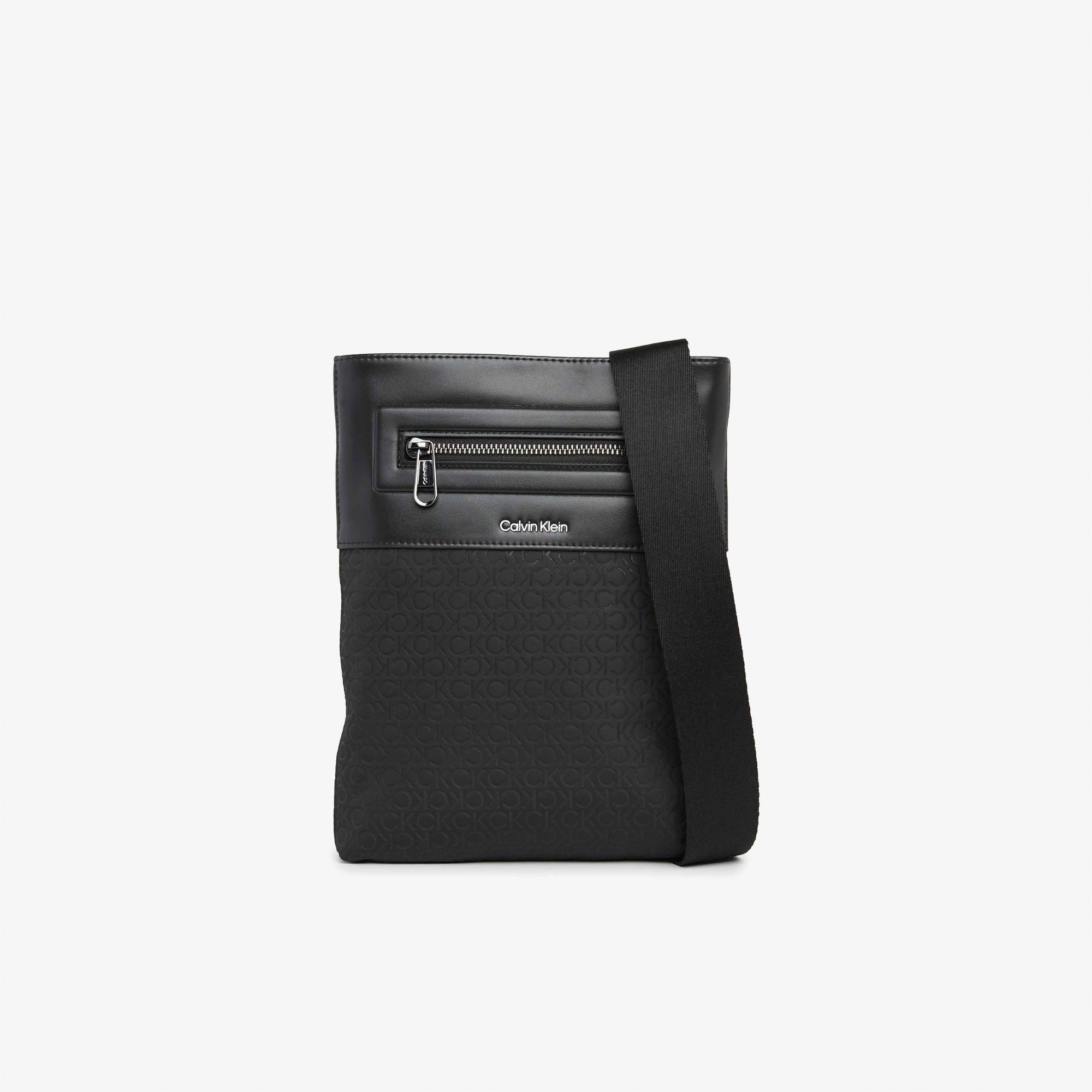 Calvin Klein Elevated Flatpack Repreve Erkek Siyah Postacı Çantası