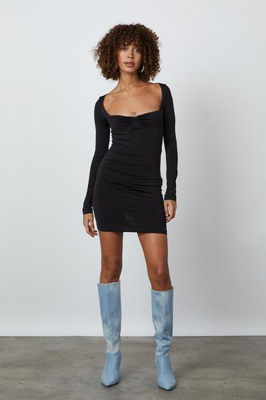  Göğüs Dekolte Mini Elbise