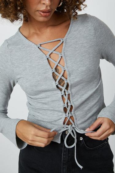  Önden Bağlamalı Bluz